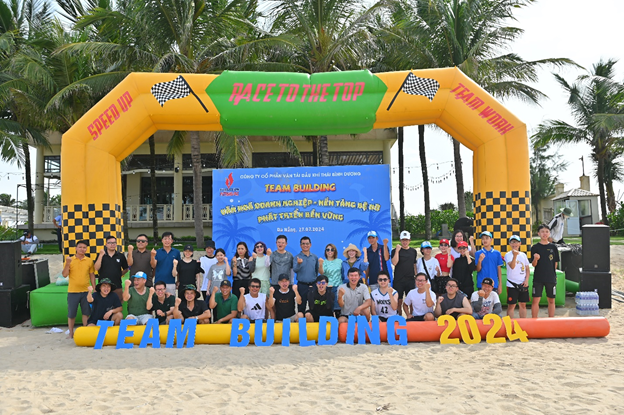 Ảnh: Tập thể CBNV Công ty tham gia hoạt động team building 2024