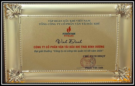 hinh vinh danh.jpg